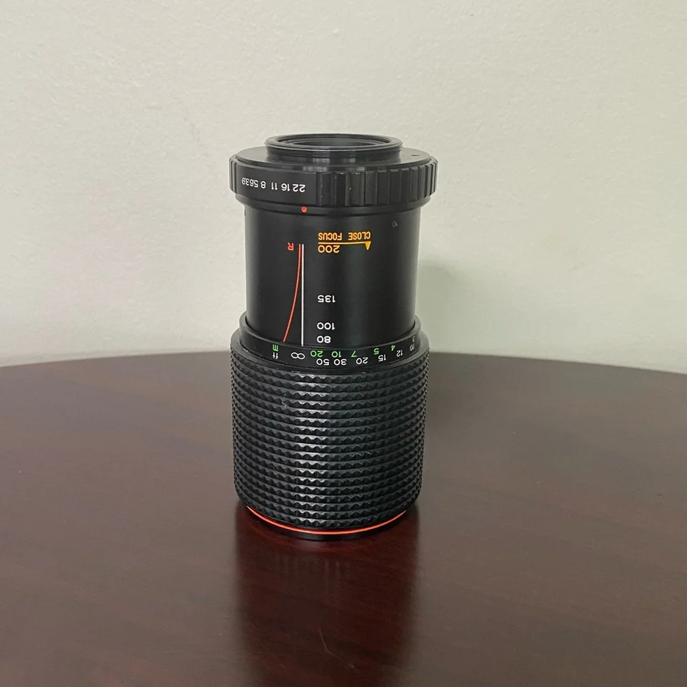 Sakar auto zoom f=80-200mm 1:3.9/4.5 No.81483 black Lens made in Japan